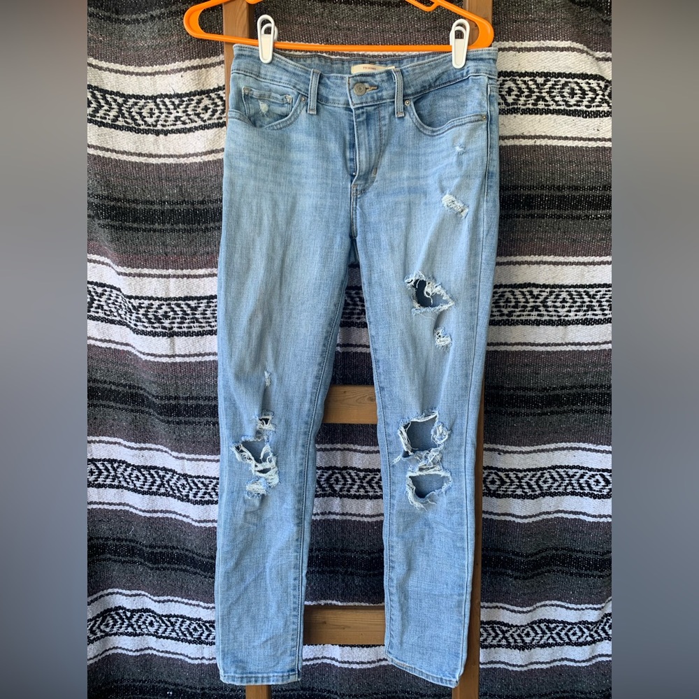Levi 711 skinny jeans